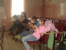 в Бересневском СДК прошла игровая программа «Семья - это то, что с нами всегда» - фото - 6