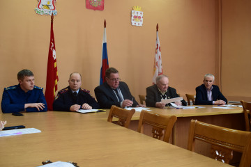21 февраля 2024 года состоялось 40-е очередное заседание Духовщинского районного Совета депутатов шестого созыва - фото - 4
