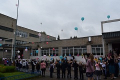 1 сентября в школах Духовщинского района прошли торжественные линейки, посвященные Дню знаний - фото - 9