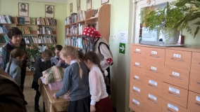 в Озерненской детской городской библиотеке прошло театрализованное мероприятие «В гостях у сказки» - фото - 3