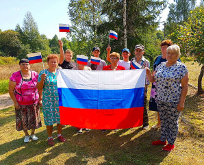 в Духовщинском районе отмечается День Государственного флага Российской Федерации - фото - 6