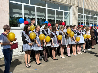 делимся самыми трогательными моментами с торжественных линеек - фото - 1