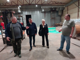 виктор Молотков посетил овощеводческое хозяйство «СМАКО» в деревне Замаличье - фото - 9