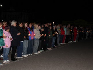 жители города Духовщины приняли участие в траурном митинге, посвящённом годовщине начала Великой Отечественной войны - фото - 10