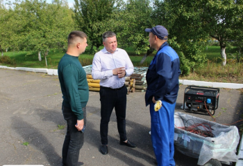 в Озерненской средней школе теперь будет новое современное ограждение - фото - 5