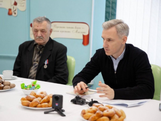 василий Анохин встретился с бойцами спецоперации в Духовщинском округе - фото - 6