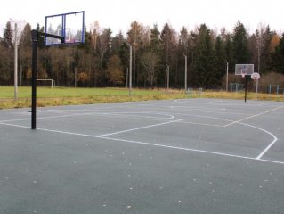 в поселке Озерный на стадионе обновили баскетбольную площадку - фото - 4