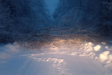 из-за неблагоприятных погодных условий около 70 населённых пунктов в нашем округе остались без электричества - фото - 1