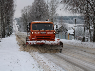 продолжаем чистить дороги, тротуары и другие общественные территории - фото - 6