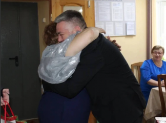 виктор Молотков поздравил участниц "Клуба золотого возраста" с 8 Марта - фото - 7