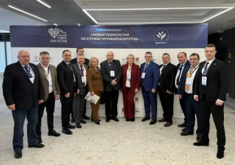 виктор Молотков принимает участие во Всероссийском форуме «МАЛАЯ РОДИНА — СИЛА РОССИИ» - фото - 5