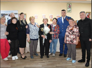 в озерненском "Клубе золотого возраста" царит атмосфера тепла, уюта и ожидания праздника - фото - 7