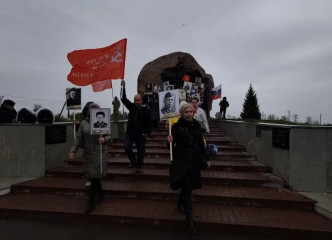 в поселке Озерный прошел торжественный митинг на Поле Памяти - фото - 5